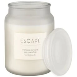 B&M Large Spa Scented Candle - White - Escape 8 B&M Large Spa Scented Candle - White - Escape -Coathr Shop 368691 large spa candle escape 3