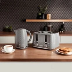 Goodmans Textured 4 Slice Toaster - Grey -Coathr Shop 386685 386707 goodmans textured kettle toaster grey 1