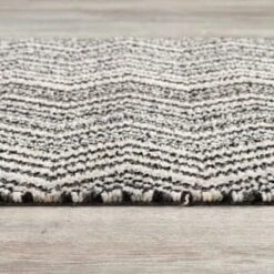 B&M Buddy Chevron Mono Doormat -Coathr Shop 392186 buddy chevron mat mono 2